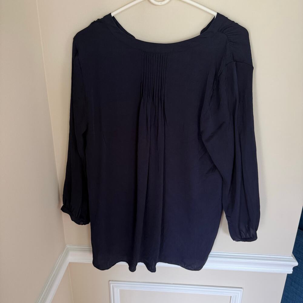 Quince | Summer Work Business Washable Stretch Silk Split Neck Blouse in Navy L - Picture 8 of 12